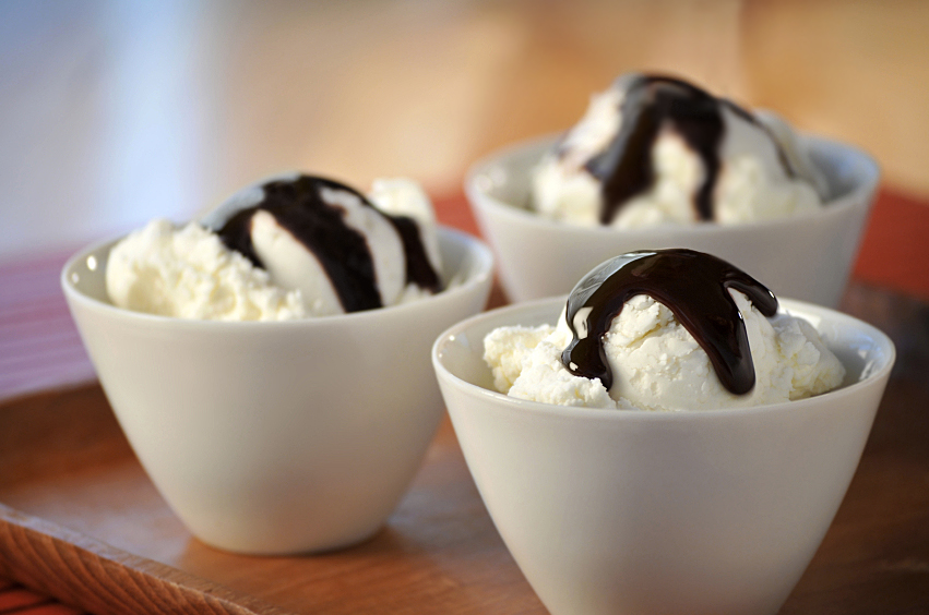 3 Bowls Ice Cream Choc Sauce