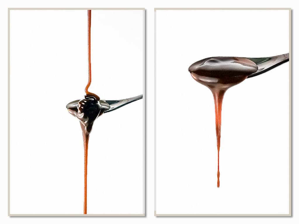 As the caramel cools, it darkens and becomes thicker - a thicker stream from the spoon