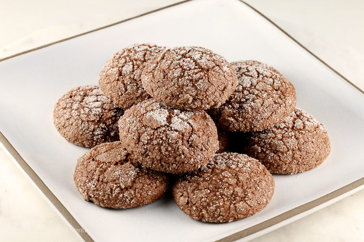 Dark Chocolate Bourbon Crackle Cookies © 2017 Jane Bonacci, The Heritage Cook