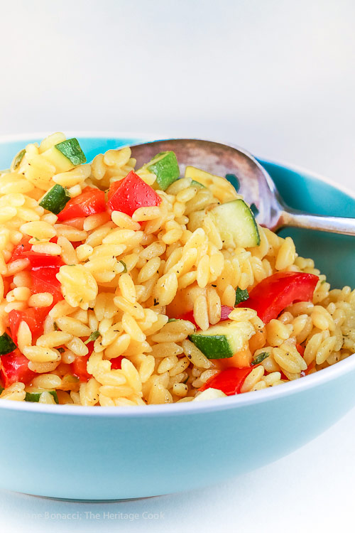 Salade de pâtes d'été à l'orzo sans gluten © 2017 Jane Bonacci, The Heritage Cook