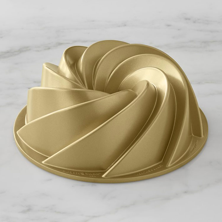 Gold bundt pan; A dozen gift ideas for the cooks, bakers, and food lovers in your life 2018 compiled by Jane Bonacci, The Heritage Cook