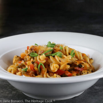 bowl of chicken and pasta; Easy Italian Chicken and Pasta © 2022 Jane Bonacci, The Heritage Cook